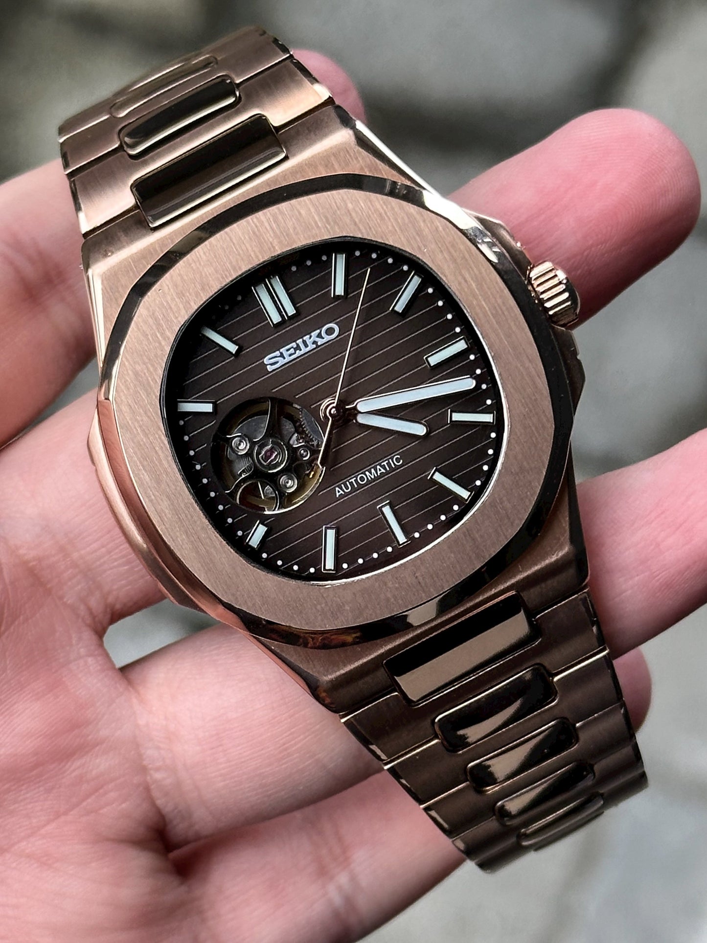 Nautilus Rose Gold Black