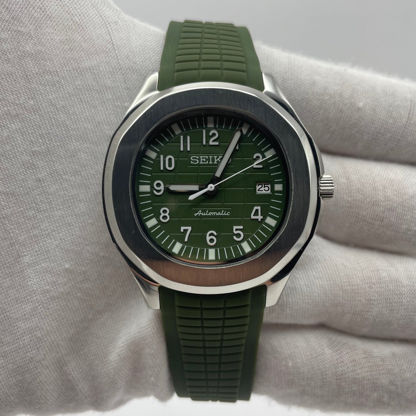 Seikonaut green